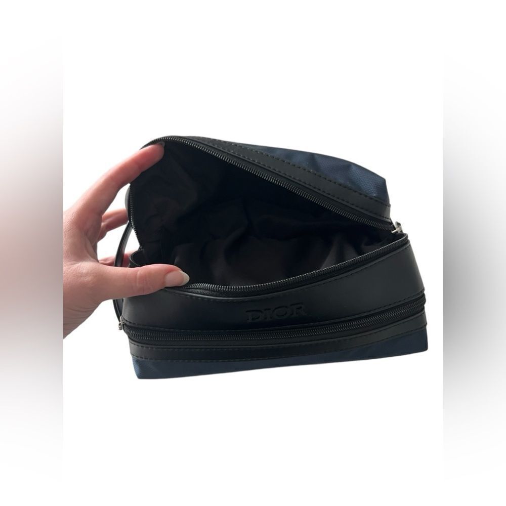 CHRISTIAN DIOR Generic Pouch - Picture 8 of 12